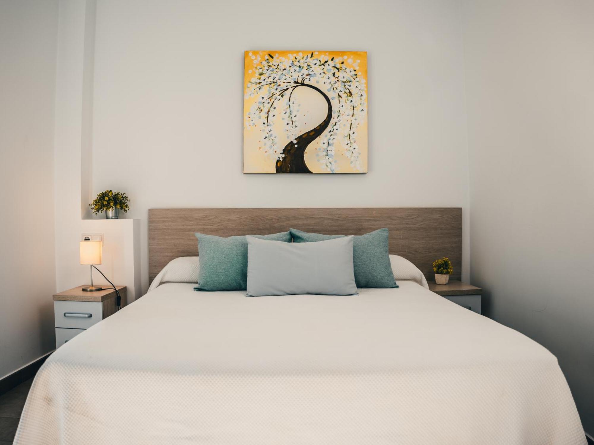 Hostal Delia ألورا المظهر الخارجي الصورة